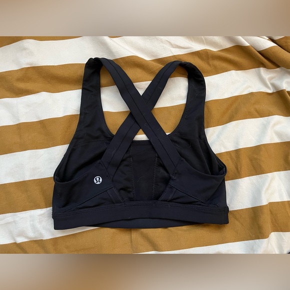 Lululemon Run stuff your bra 4 - Picture 4 of 4